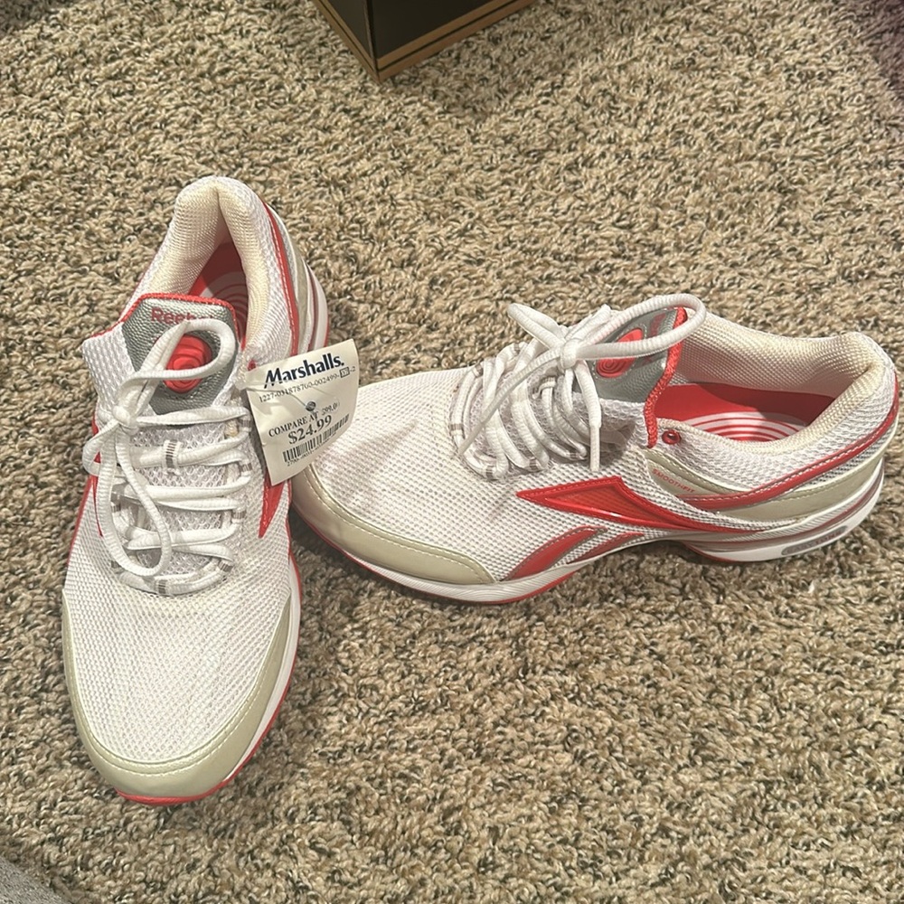 Balance ball Reebok sneakers